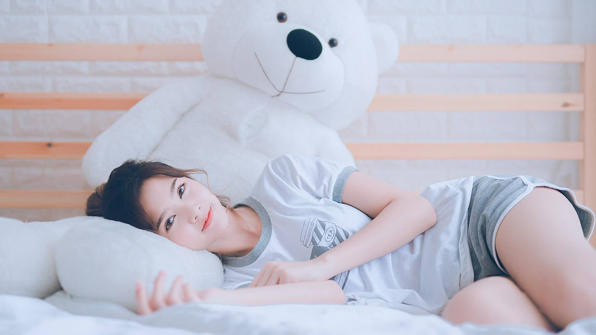 九游sports-高空绳索挑战：探寻心跳极限，高空绳索表演