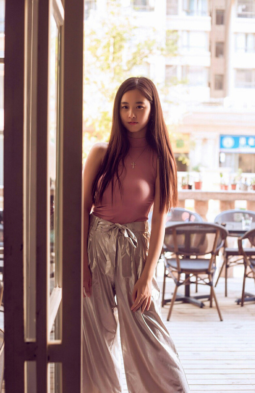 九游娱乐APP-中国队后程发力逆转对手引爆赛场，中国队后腰是谁