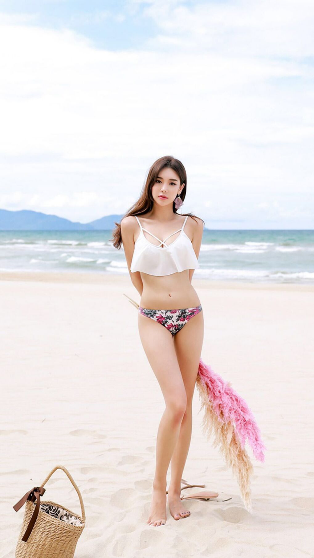 JIU YOU GAME-李冰洁泳池英姿激励无数年轻选手，2021李冰洁游泳比赛视频播放